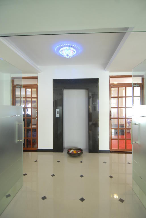 Hotel Phils' Residency & Banquets Kochi Exterior foto
