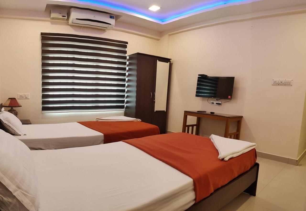 Hotel Phils' Residency & Banquets Kochi Exterior foto