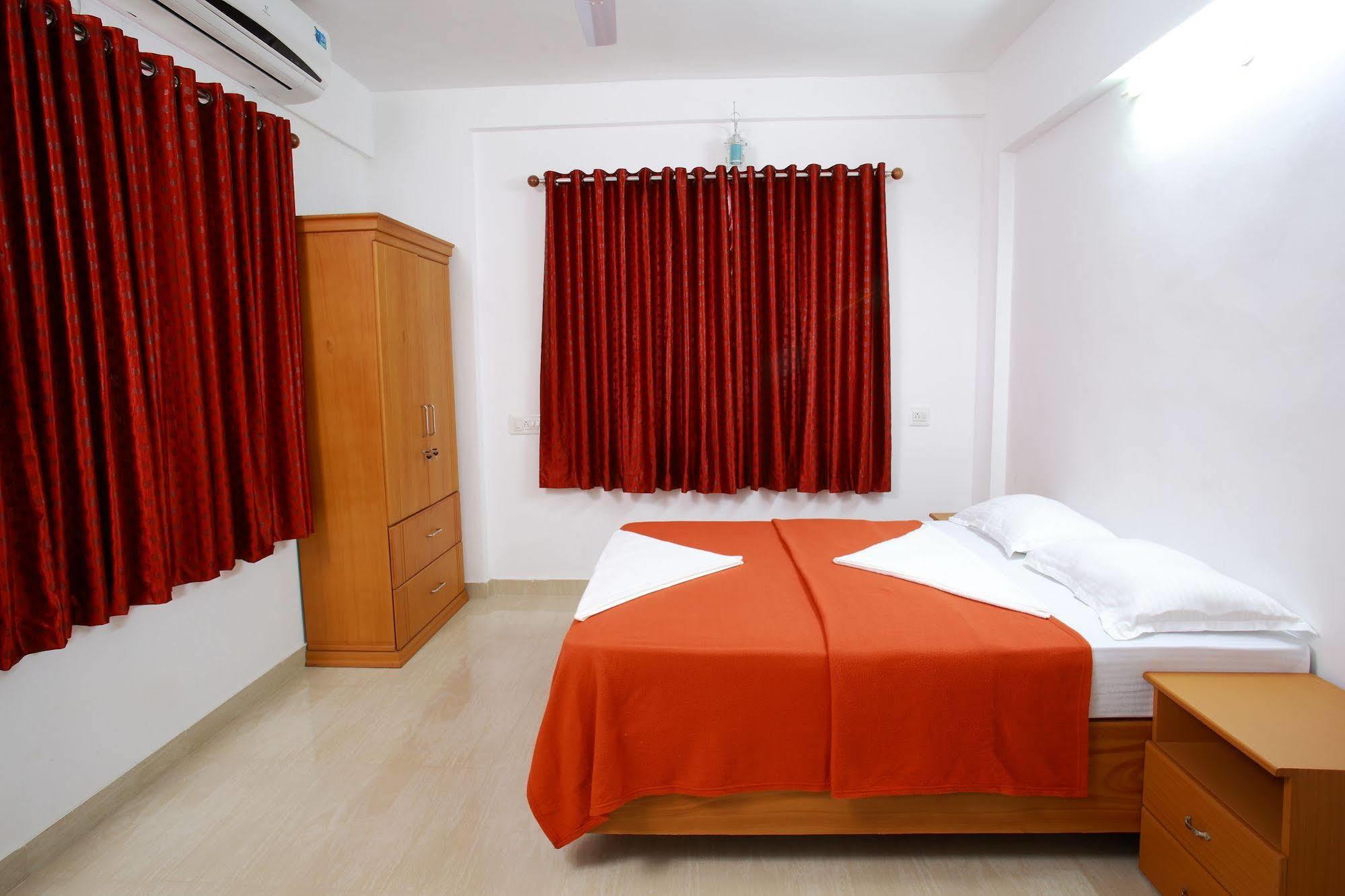 Hotel Phils' Residency & Banquets Kochi Exterior foto