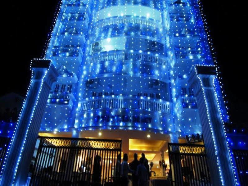 Hotel Phils' Residency & Banquets Kochi Exterior foto